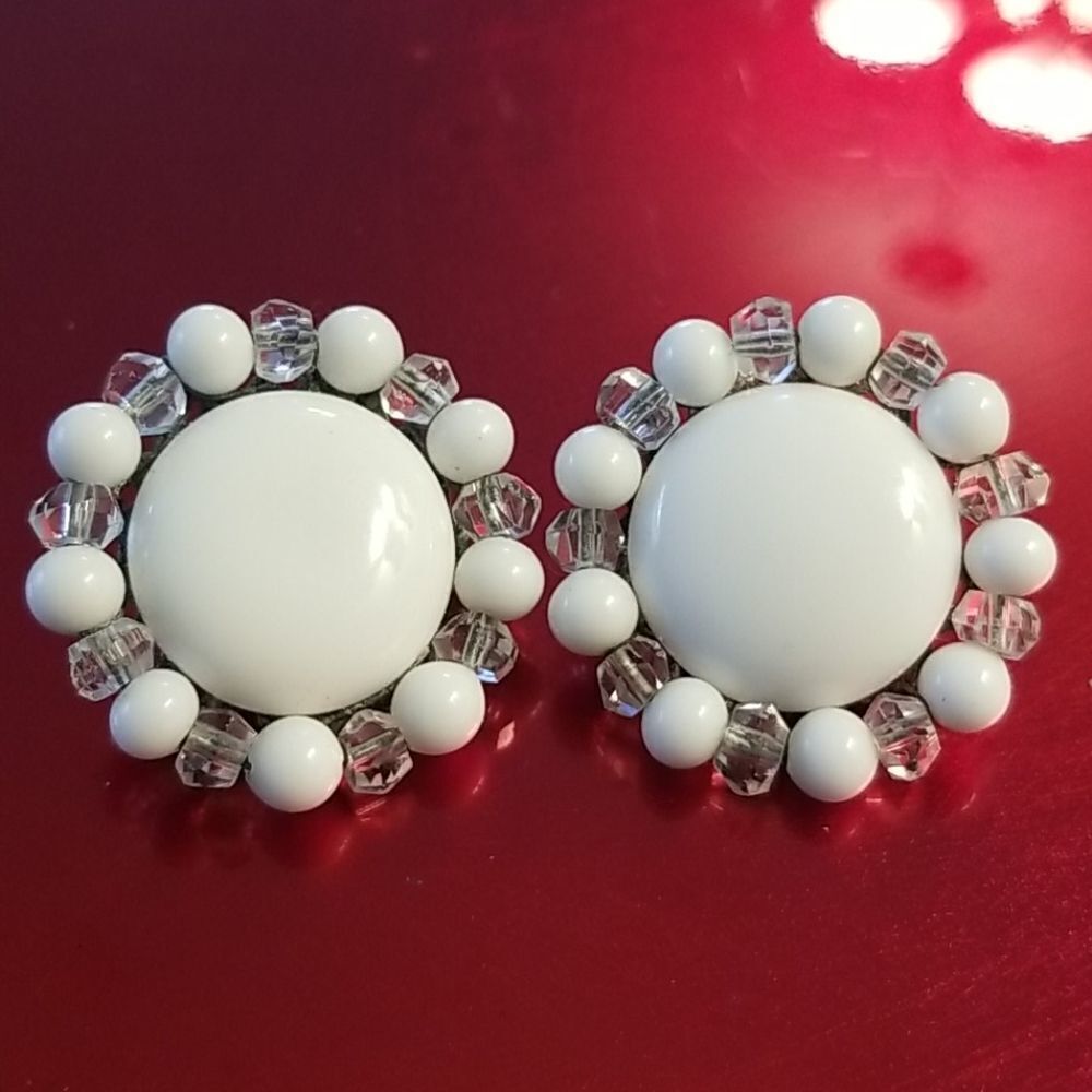 Vintage Milk Glass Clip On Earrings